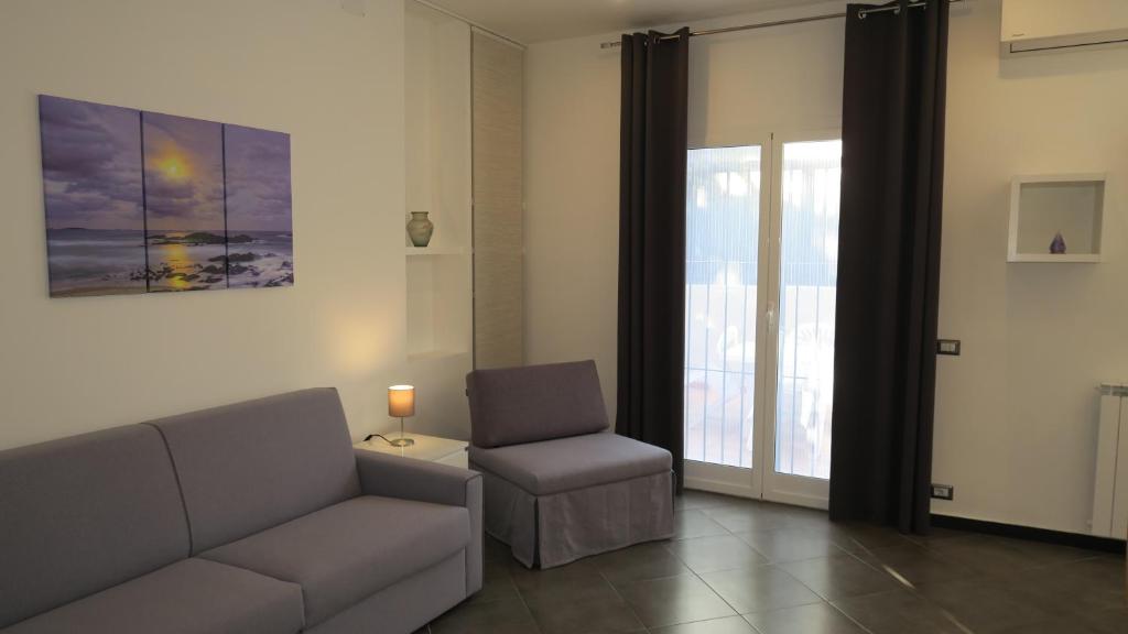 Karina, to the beach with terrace and private parking - 2