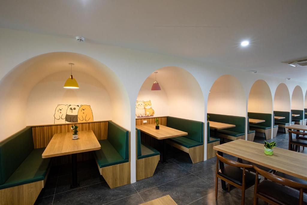 FIRST Studio Hotel Da Nang