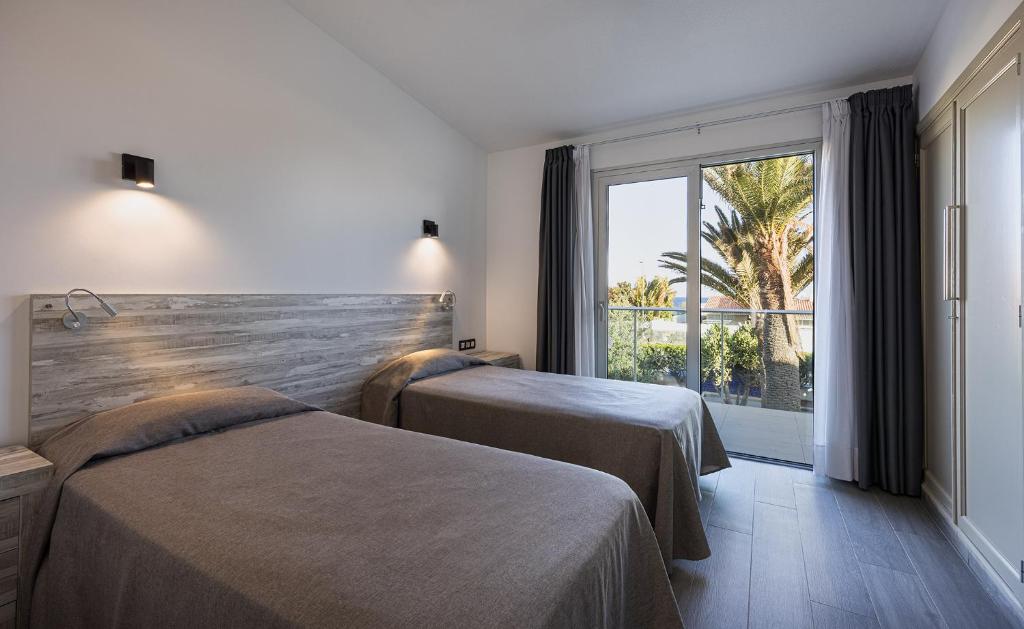 Smartr Maspalomas Corinto — Hotel rooms in Playa del Ingles, Canary Islands