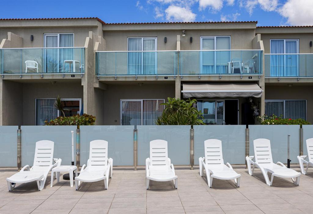 Smartr Maspalomas Corinto — Hotel building in Playa del Ingles, Canary Islands