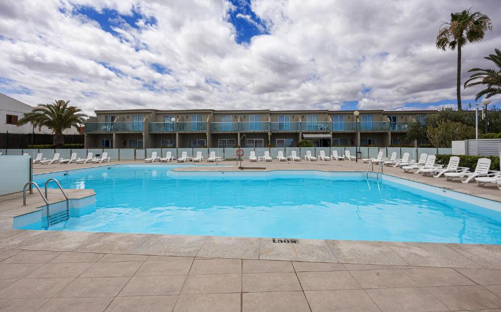 Smartr Maspalomas Corinto — Swimming pool in Playa del Ingles, Canary Islands
