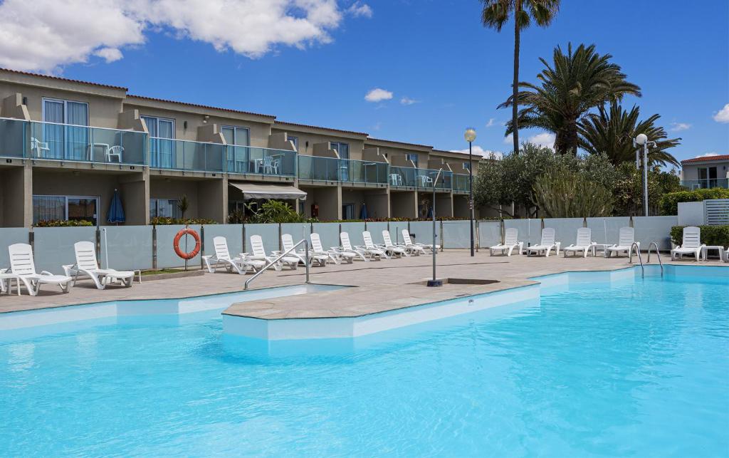 Smartr Maspalomas Corinto — Swimming pool in Playa del Ingles, Canary Islands