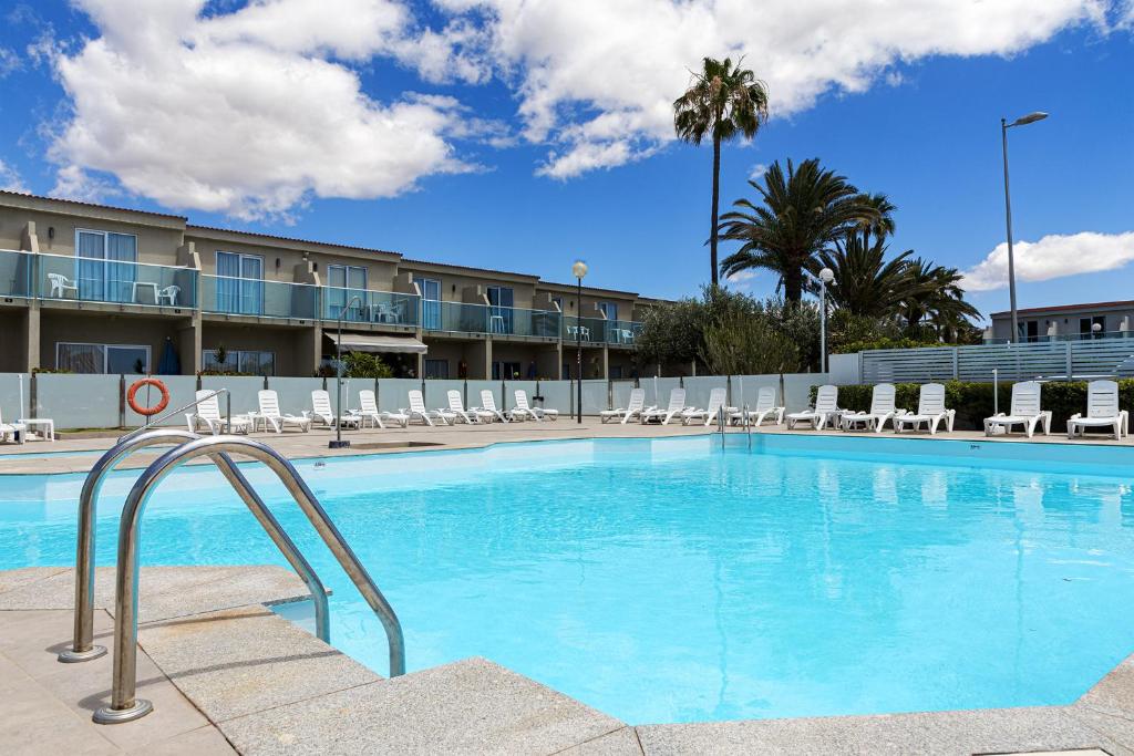 Smartr Maspalomas Corinto — Swimming pool in Playa del Ingles, Canary Islands