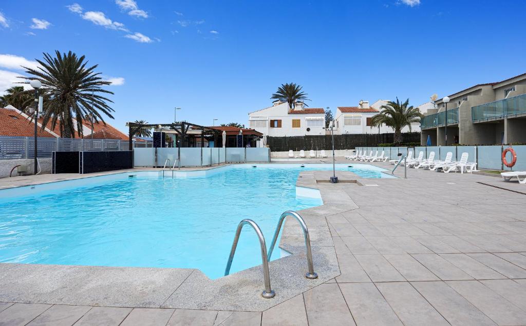 Smartr Maspalomas Corinto — Swimming pool in Playa del Ingles, Canary Islands