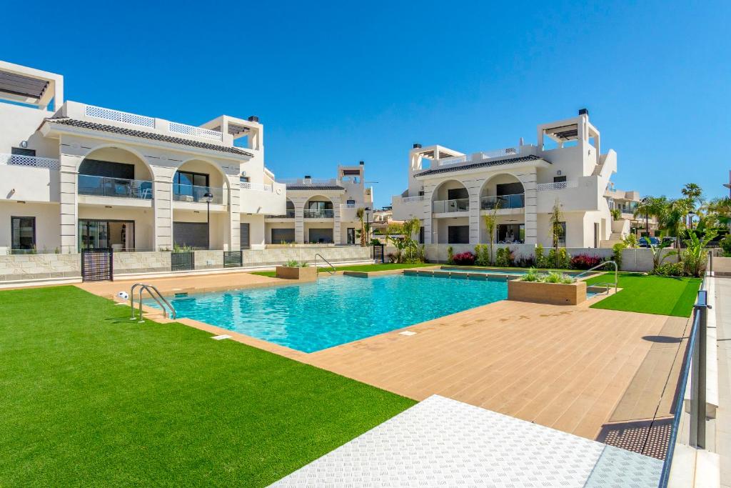 PLATINUM EXCELLENT PENTHOUSE x - 3