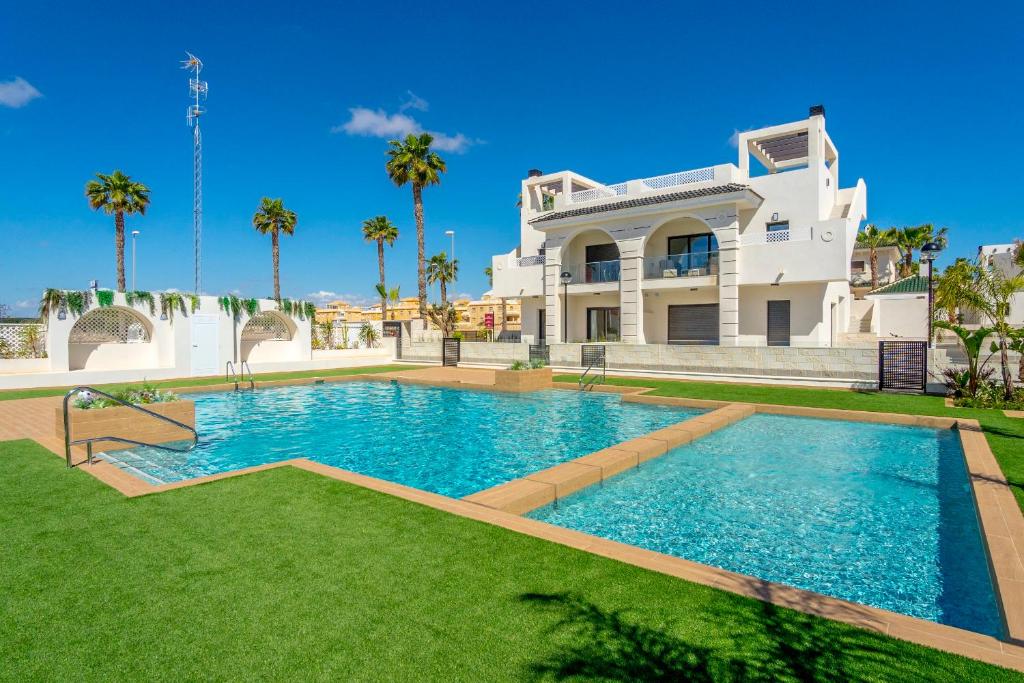 PLATINUM EXCELLENT PENTHOUSE x - 2