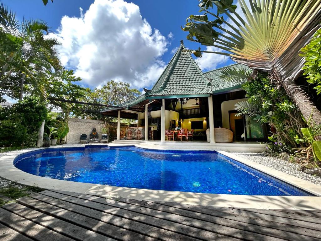 Villa Yauda - Charming 3BR w/Private pool & Garden, Seminyak