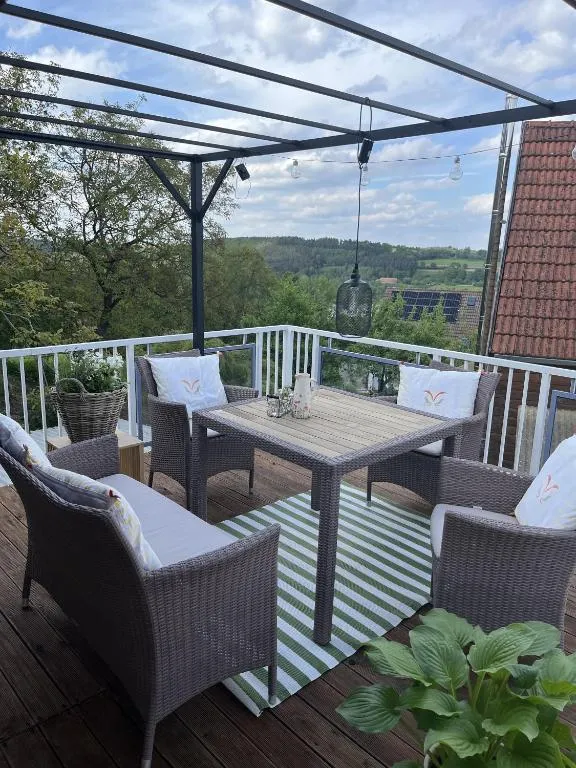 Wohnung mit Dachterasse, hotel in Absberg