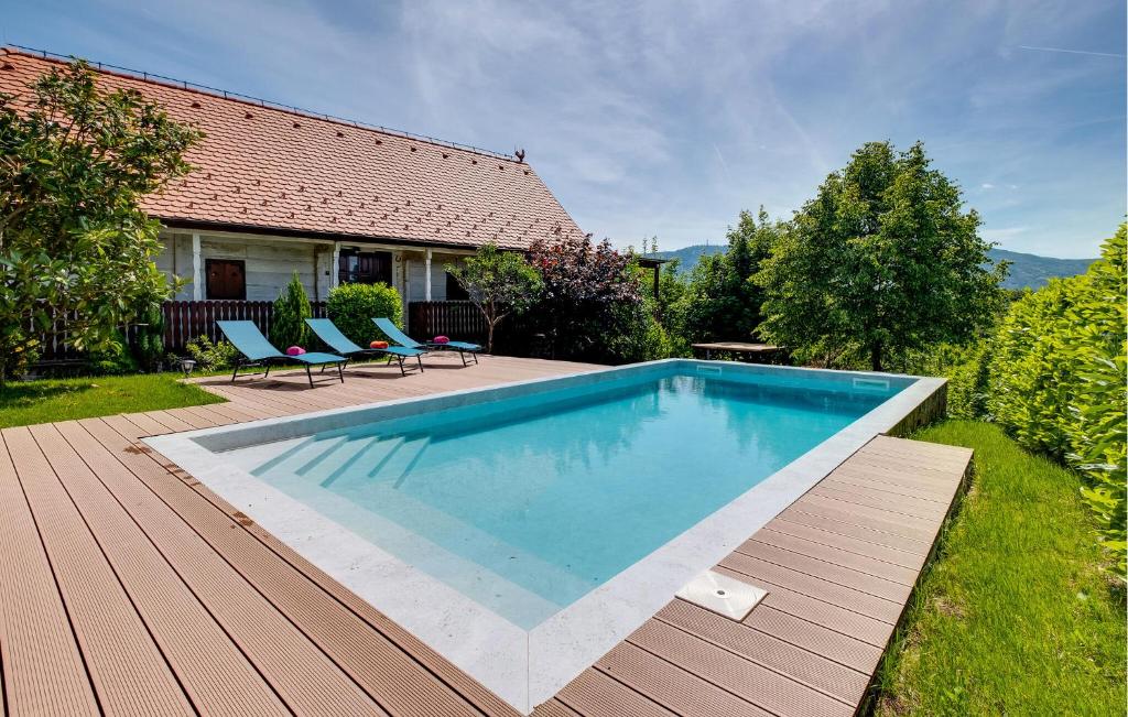 Gorgeous Home In Jakovlje With Sauna, Jakovlje