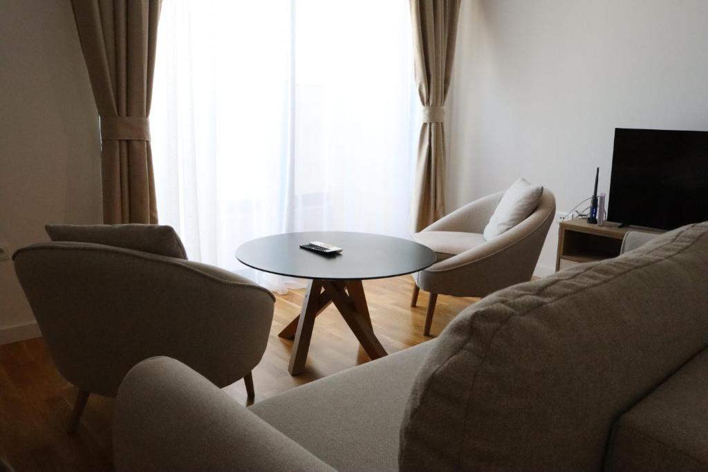 Lux Apartment For Two, Budva