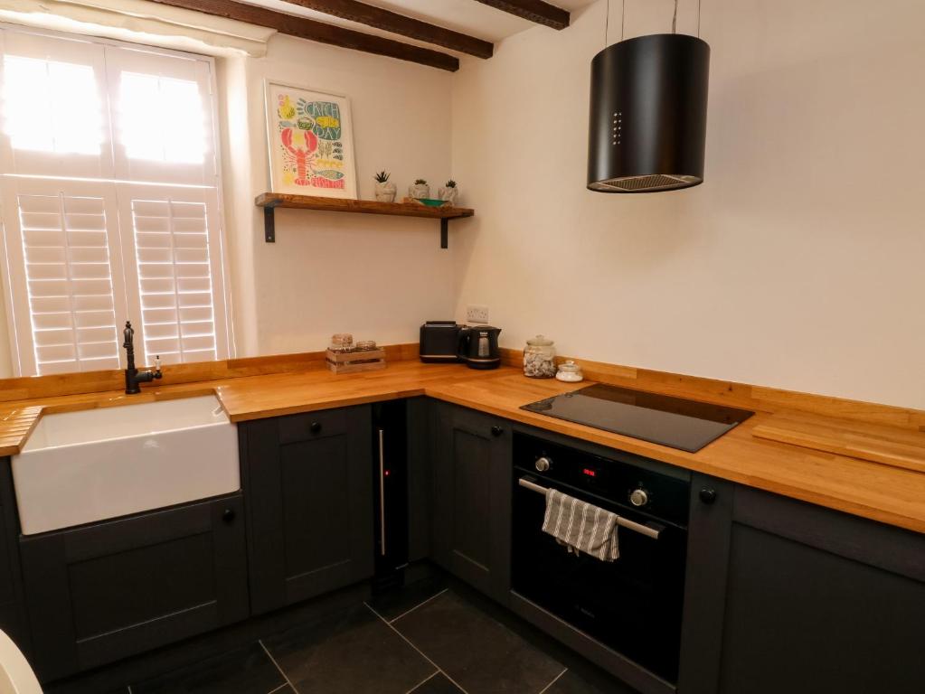 The Nook (Brixham Cottage) photo 6