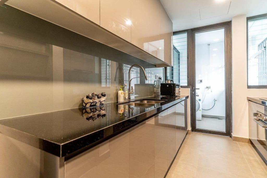 The Rixx Combo of 2x3bedrooms @D1 Mension/pool/gym