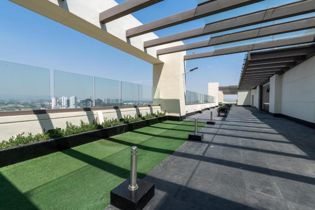 Luxury Escape near Andares Modern Retreat - 5