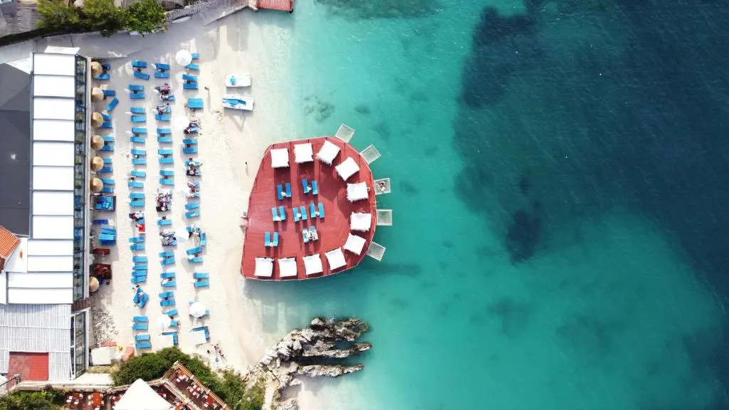 Ionian's Breeze Hotel, hotel in Ksamil