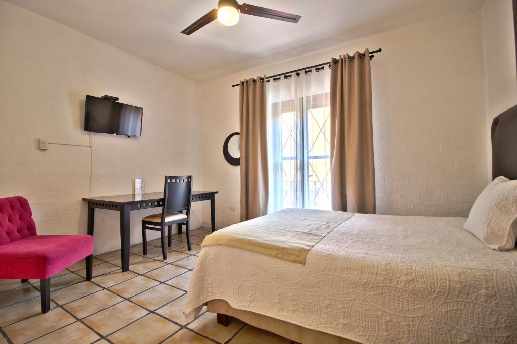 Hotel Punto 79 - 2