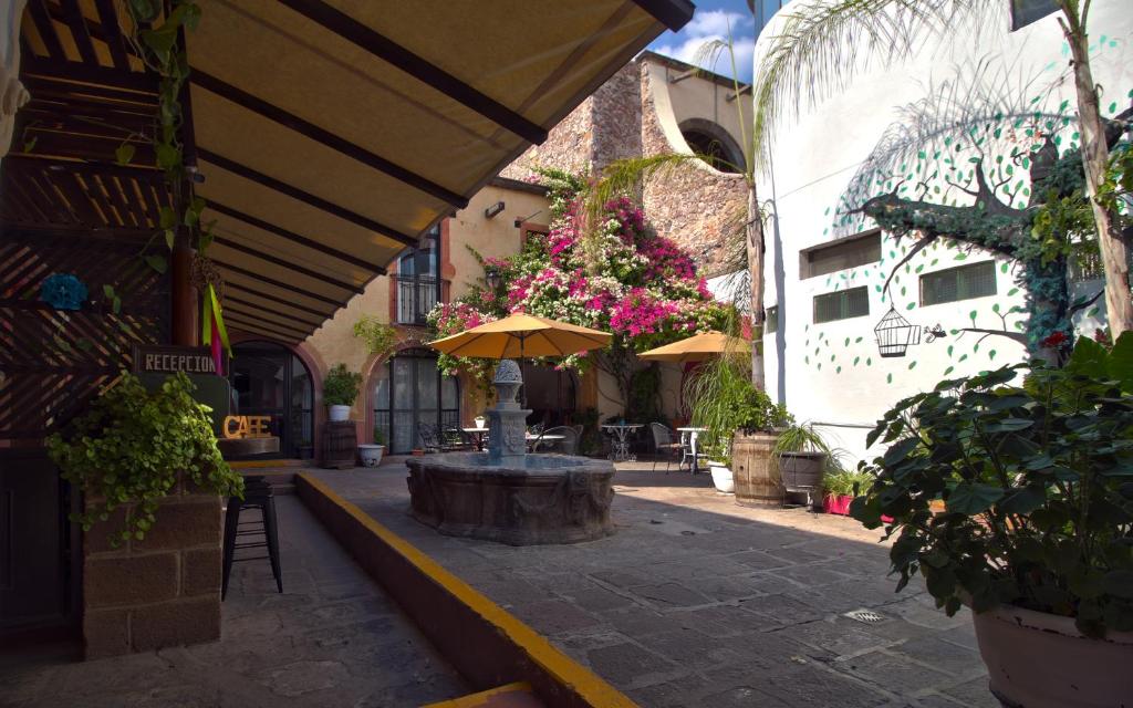 Hotel Punto 79 - 1