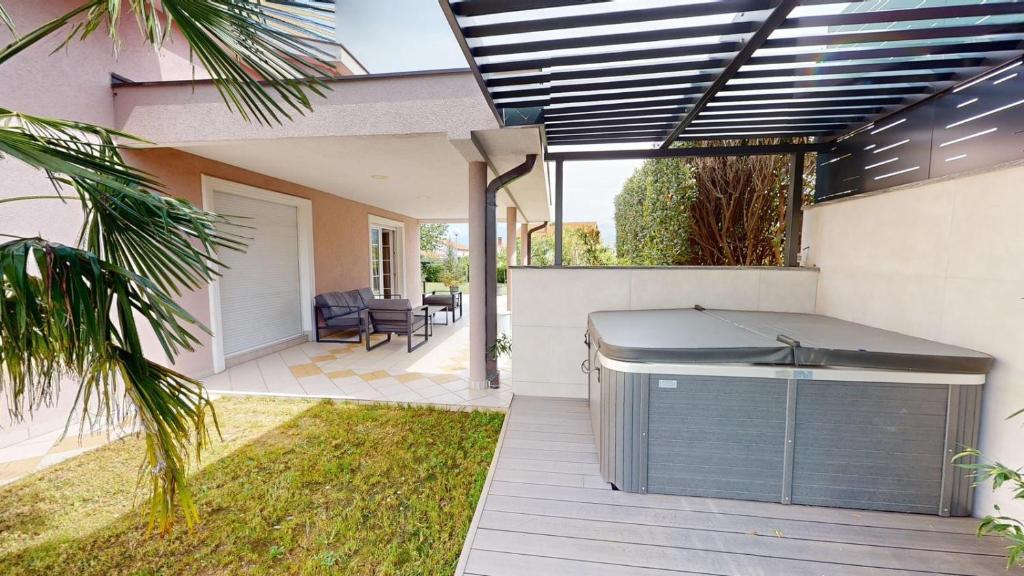 Luxury Villa Nevena Pool&Jacuzzi - 4