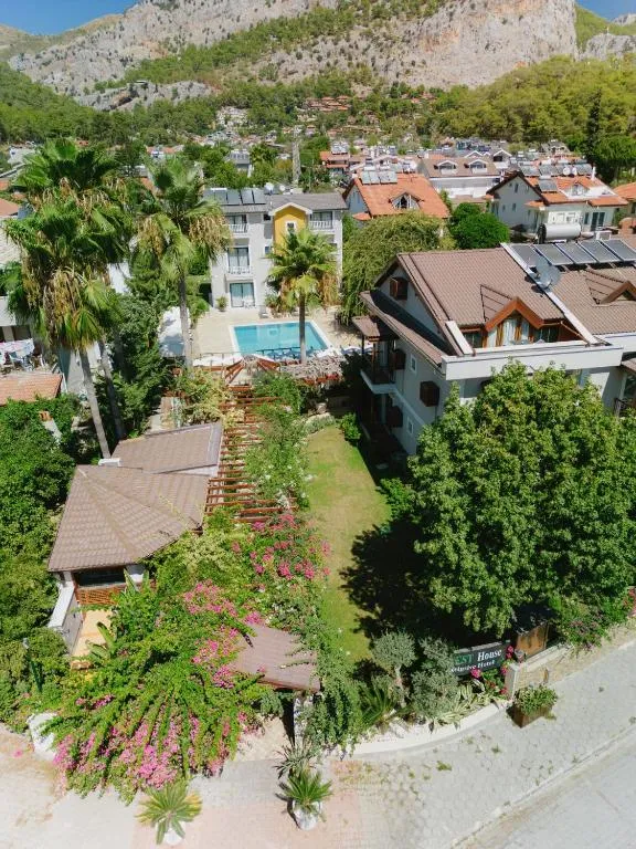 WEST HOUSE EXCLUSIVE HOTEL, hotel in Göcek