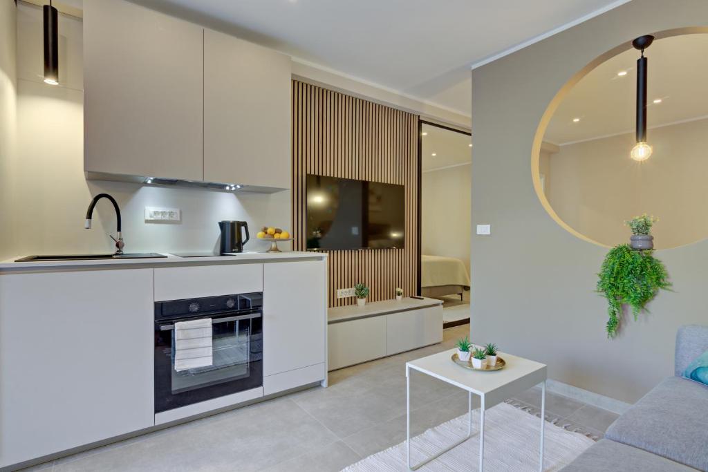 Delux studio apartment Aron with free Parking, Pula