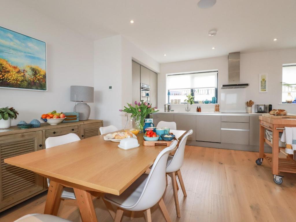 11 Ebbtide, Newquay photo 6