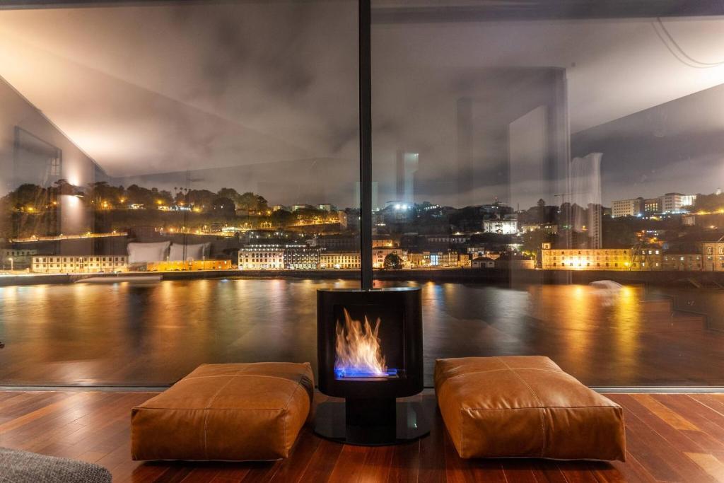 MY DOURO VIEW Stylish Gem River Front, Vila Nova de Gaia