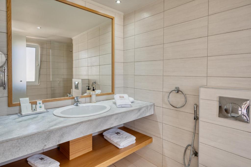 Georgioupolis Resort & Aqua Park — Hotel rooms in Georgioupolis
