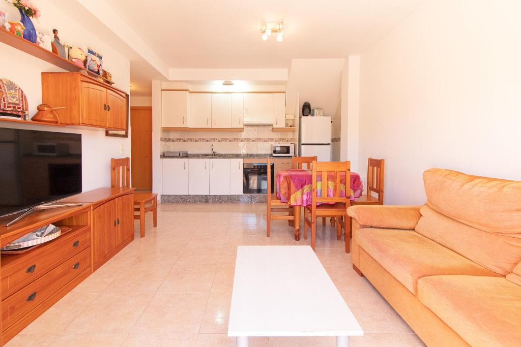 Global Vacacional, Apartamento con terraza de 70m y piscina en Canet de Berenguer - 4