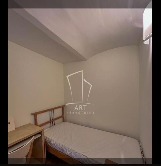 Cozy apartment in Vračar +garden - 2