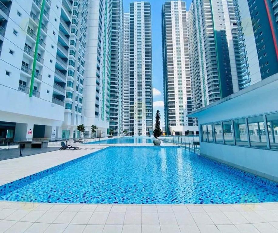 Swimming pool, Exclusive Razak City Residence at Sungai Besi, Kuala Lumpur by LibertyHome. in Kuala Lumpur