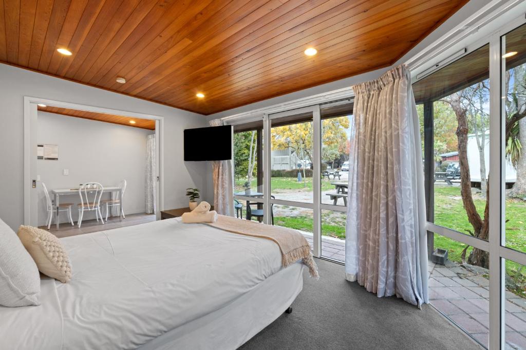 Tasman Holiday Parks - Christchurch - Room image