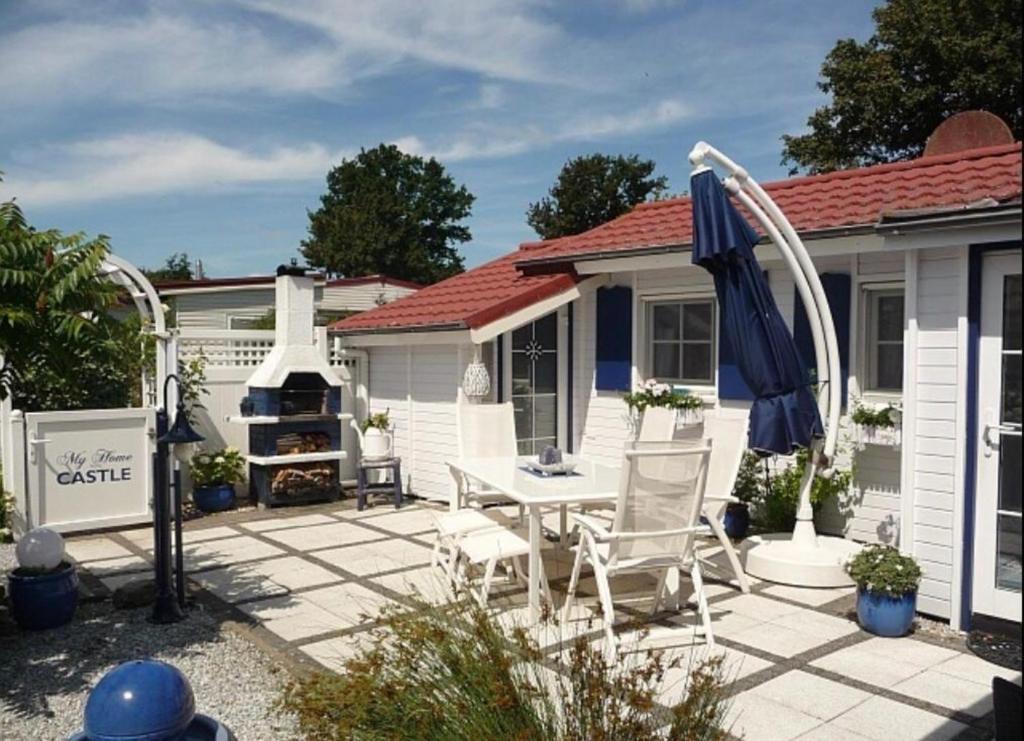 Ferienhaus De Graaf mit einer sonnigen Terrasse und Garten IJsselmeer, Wervershoof