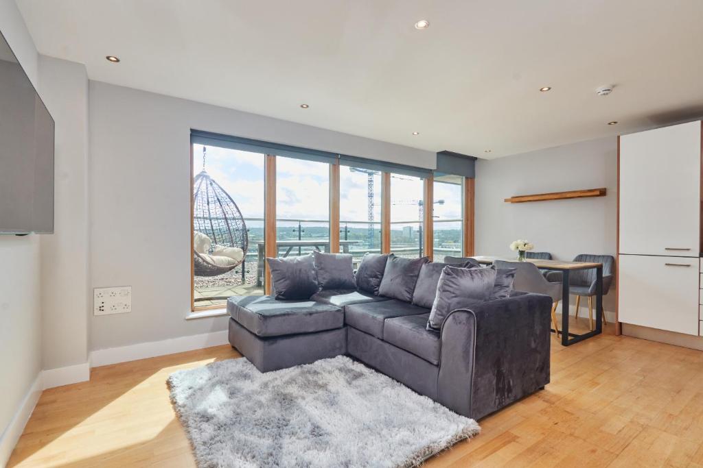 King Penthouse Apt View&Free Parking!, Leeds