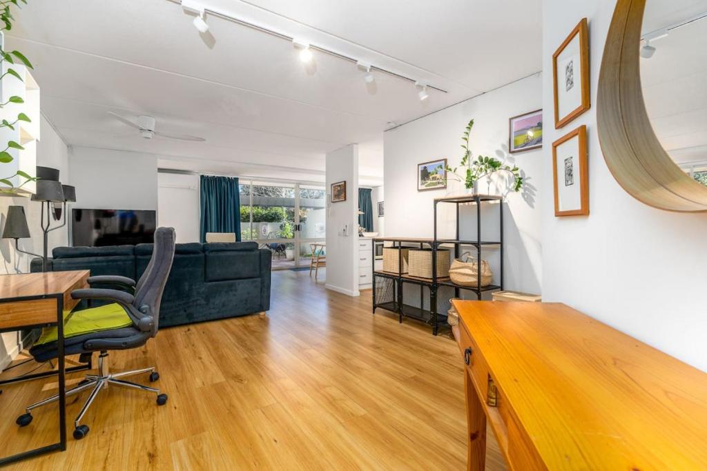 Stylish apt facing the historic Telopea Park - Hosted by CanStay, Kingston 