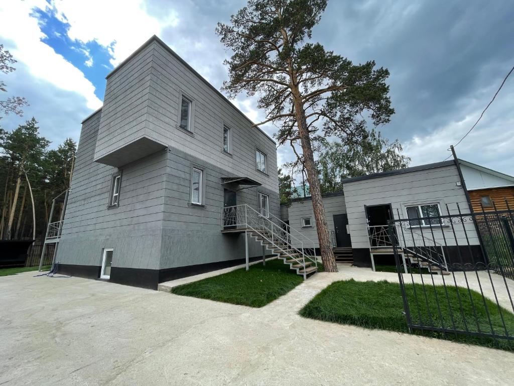 Cube guest house, Vorobʼyëvka