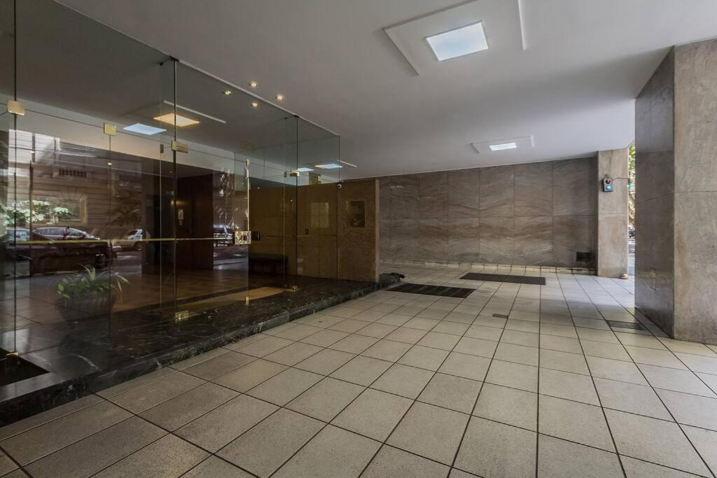 Sunny 2 Bedroom Recoleta Apt - 4