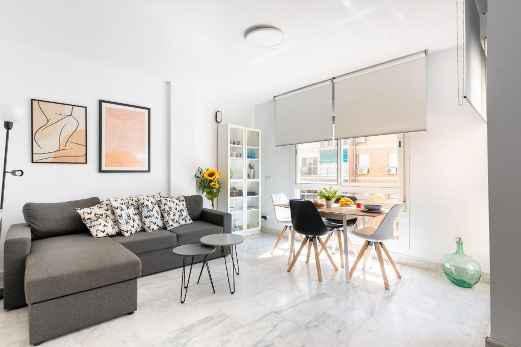 WintowinRentals Quiet Apartment, good location, free parking - 1