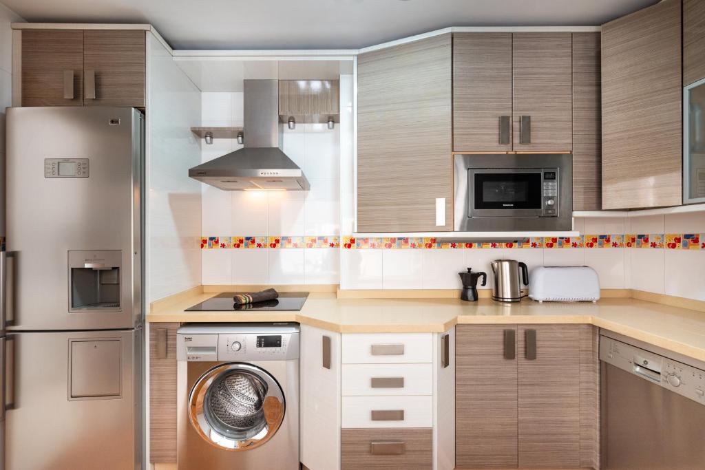 WintowinRentals Quiet Apartment, good location, free parking - 3