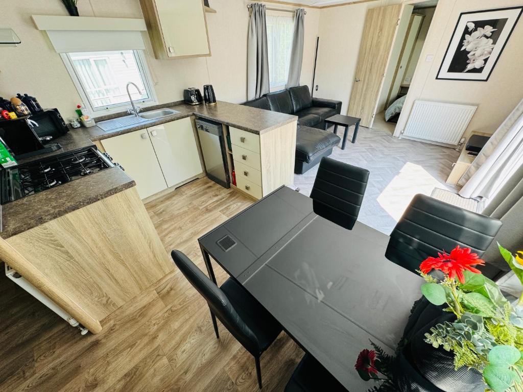 Rosa - Bournemouth Holiday Home photo 3