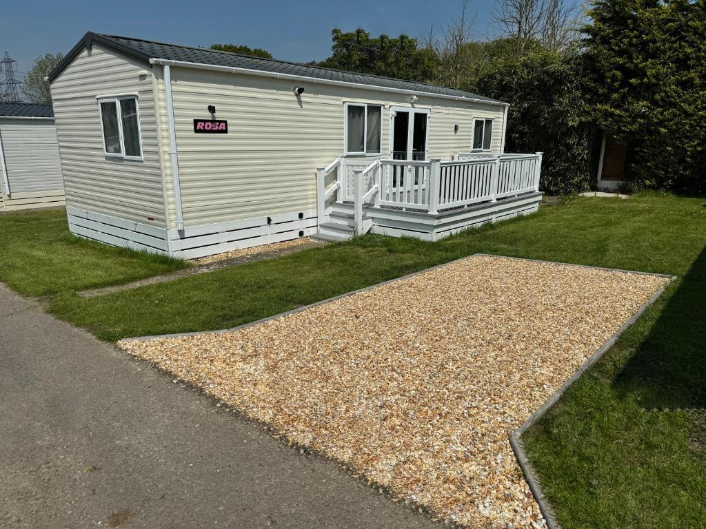 Rosa - Bournemouth Holiday Home, Wimborne Minster