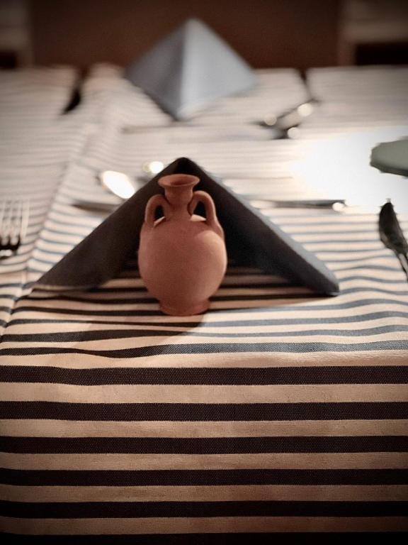 Hotel Coral — Restaurant & bars in Roda, Ionian Islands