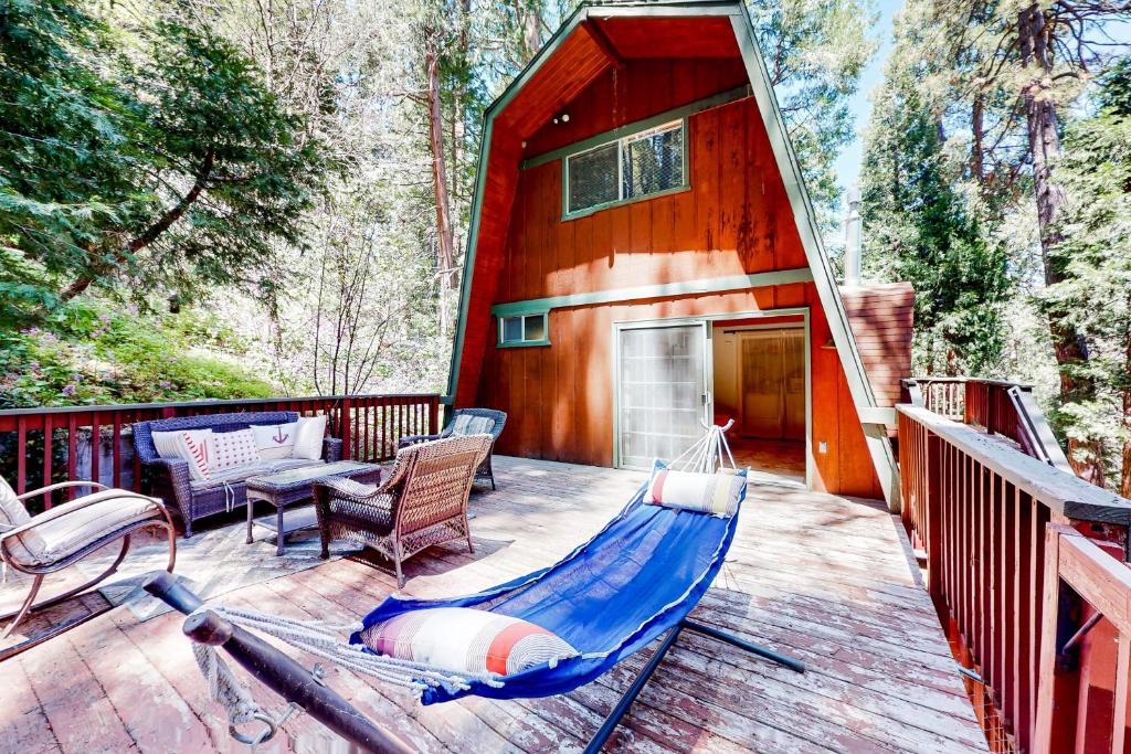 Hidden Wonder, Crestline