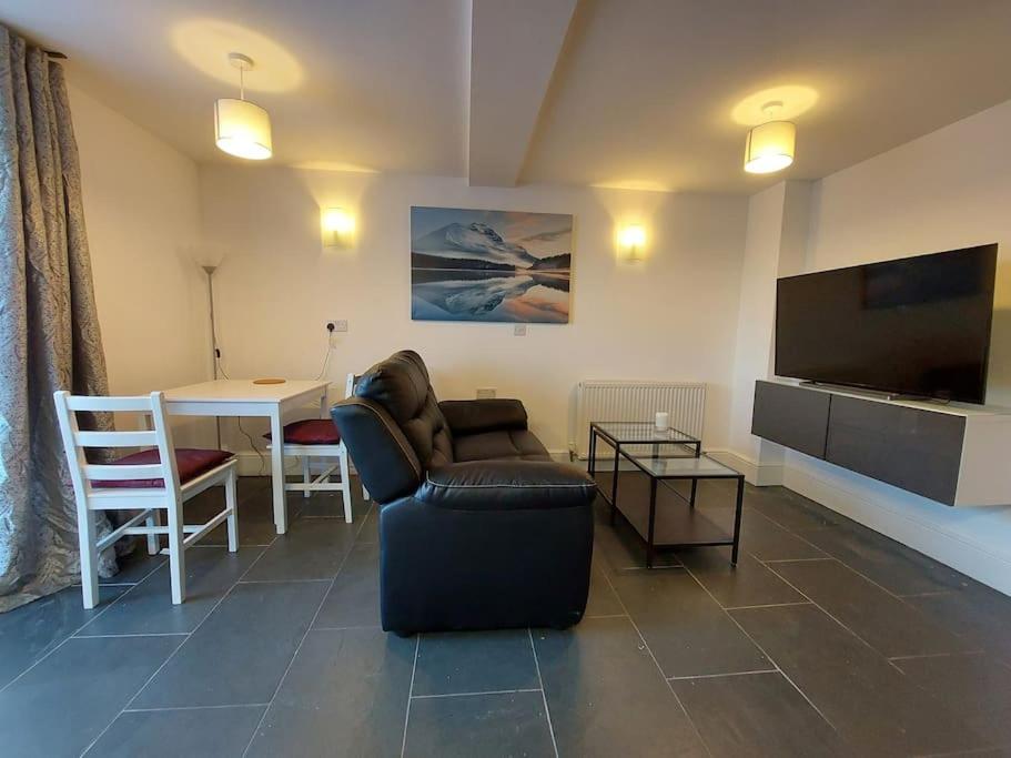 Flat 1 Cosy and Comfortable in Chester, Chester