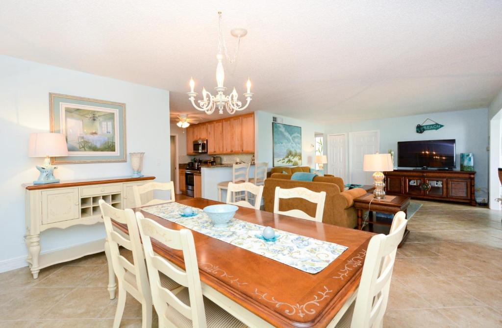 1081 PD Unwind in Our Spacious Townhome Oasis, Siesta Key