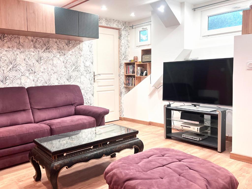 Work and Relaxation in Le Havre, Le Havre