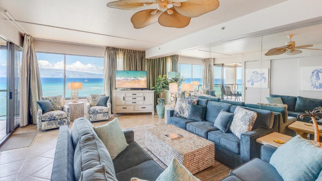 Ocean view, corner, Ac & Remodeled! sk272, Kahana