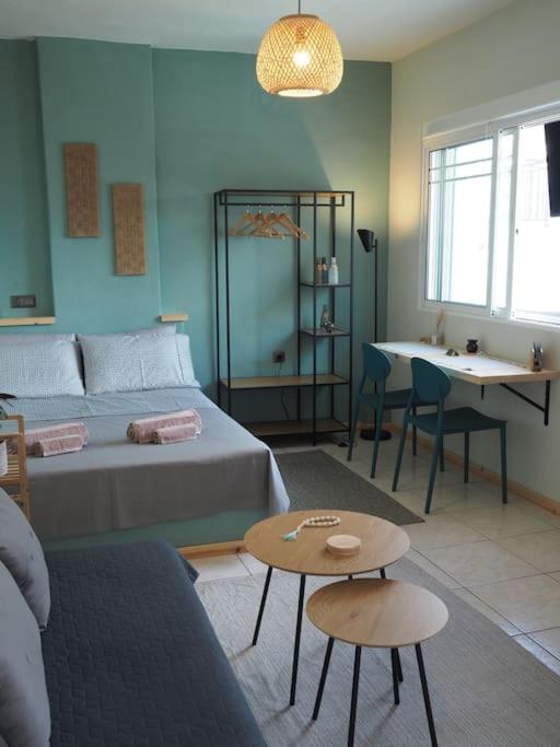 Evilia's Studio, Kavala