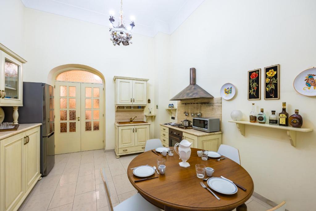 Homely City Apartment by Wonderful Italy - 3
