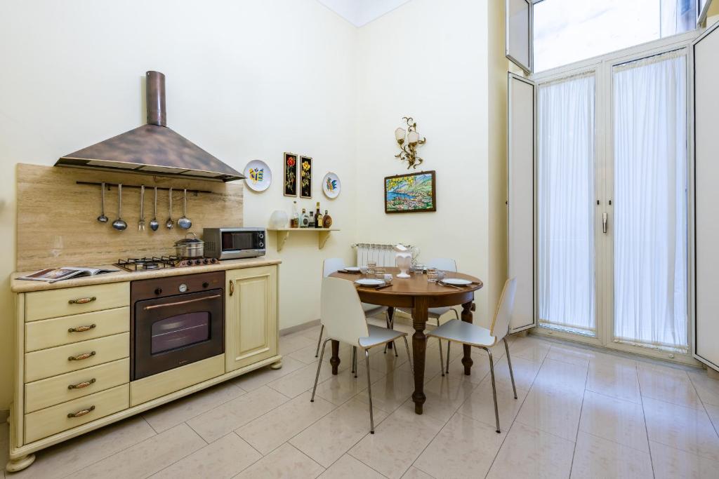 Homely City Apartment by Wonderful Italy - 5