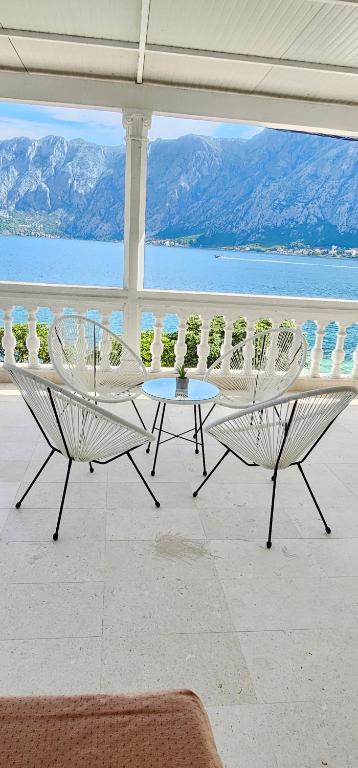 Apartment Ksenija, Kotor