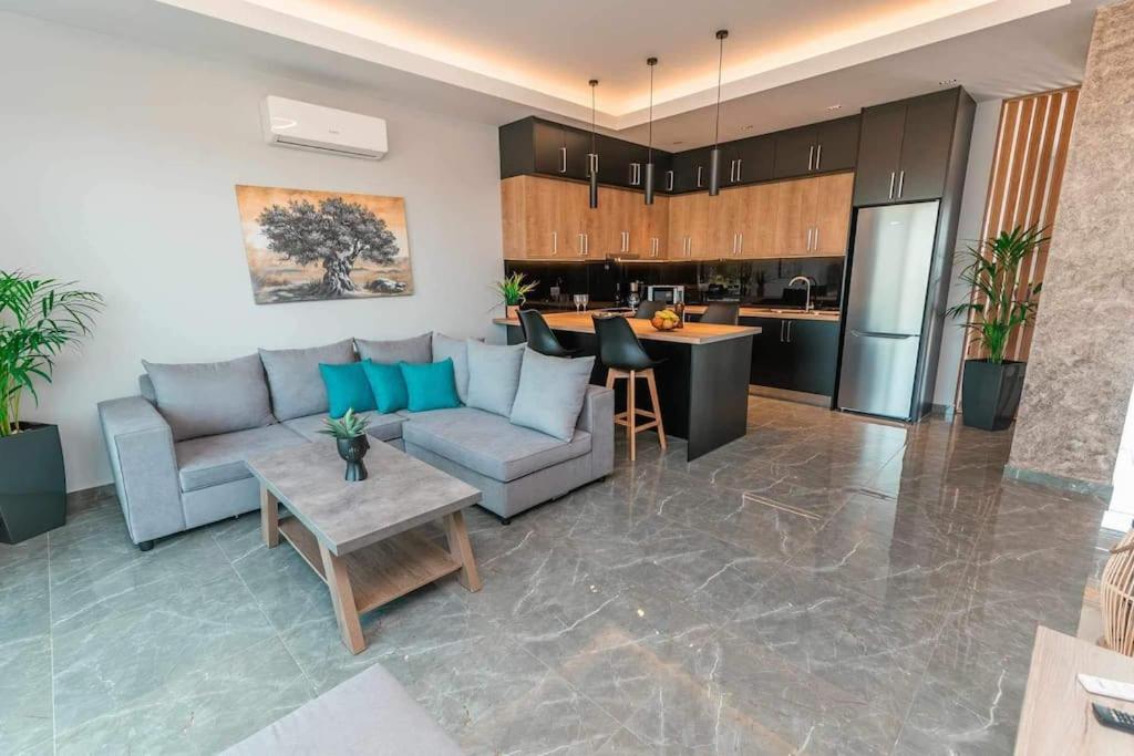 Aurora 3 - Family Comfort near the beach, Marmari